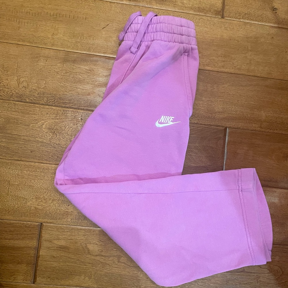 Girls pink Nike Sweatpants